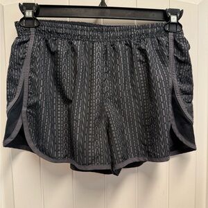 Under Armour Fly By 2.0 Printed Running Shorts Women's Size Small Black/Gray